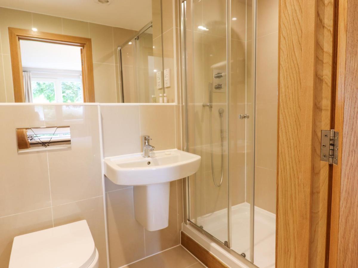 Swandown, 20 Poldon Villa Chard Exteriör bild