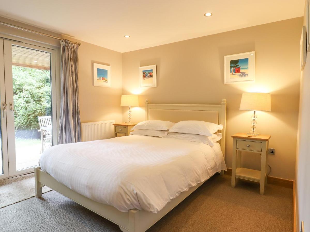Swandown, 20 Poldon Villa Chard Exteriör bild